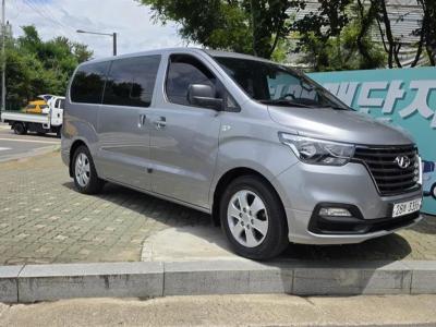 2018 Hyundai Starex
