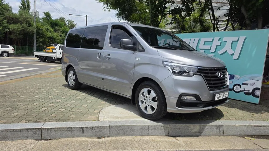 2018 Hyundai Starex
