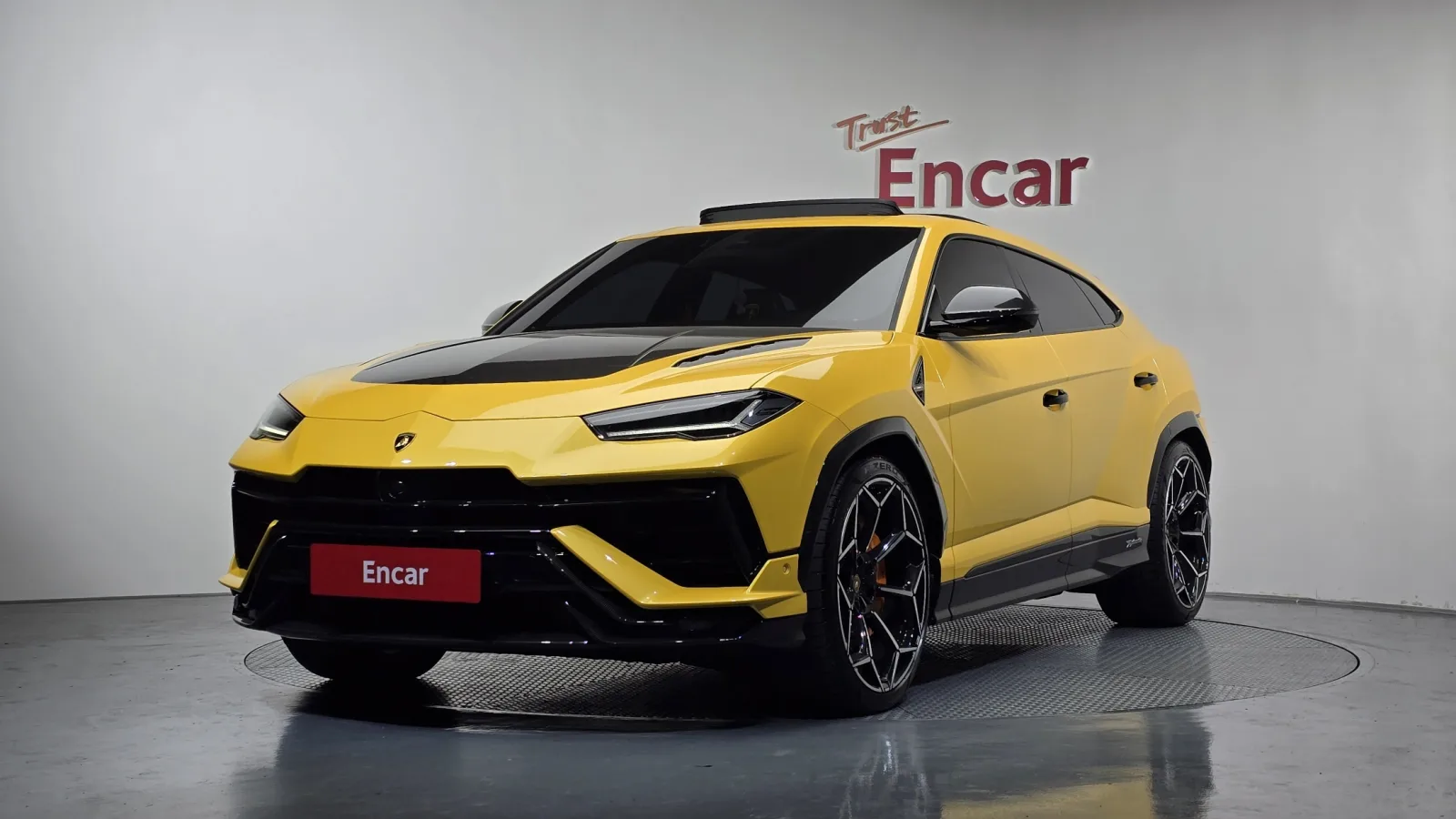 2024 Lamborghini Urus