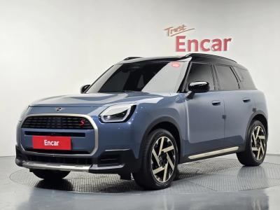 2025 MINI Countryman