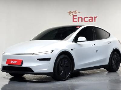 2025 Tesla Model Y