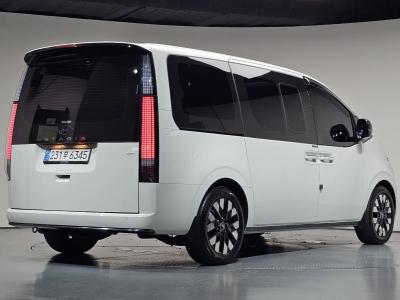 2025 Hyundai Staria