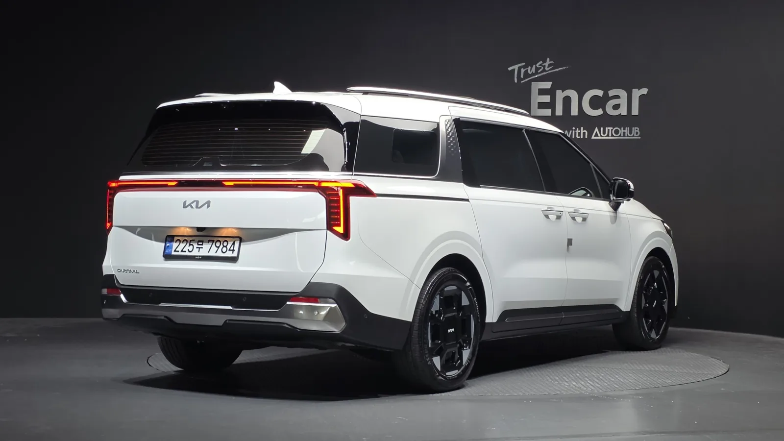 2025 Kia Carnival