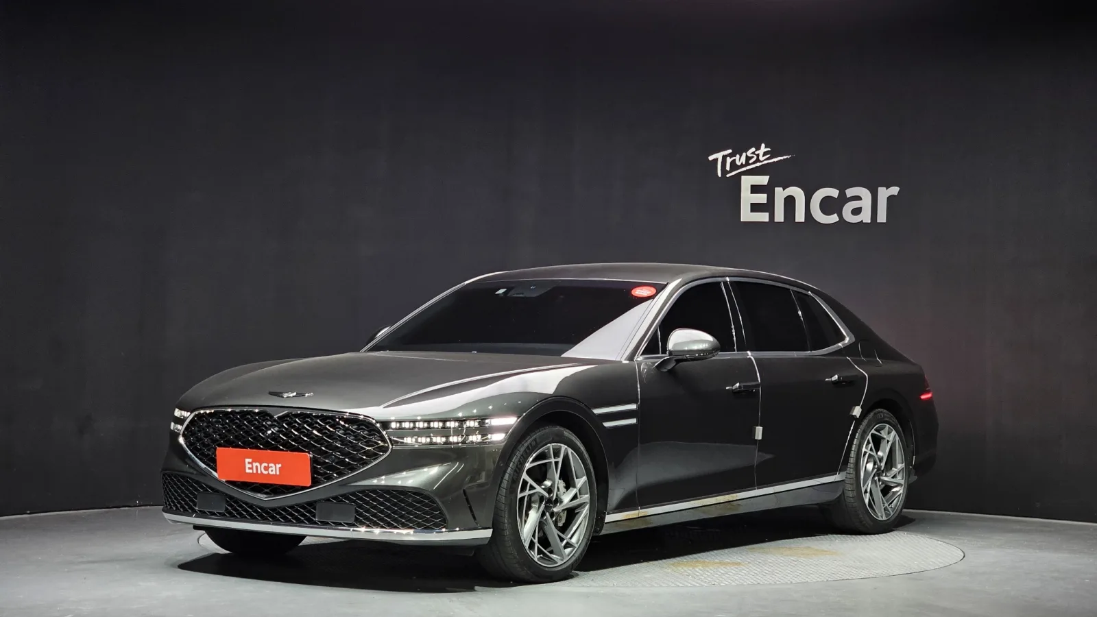 2022 Genesis G90