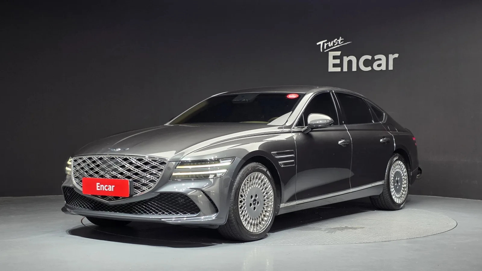 2025 Genesis G80