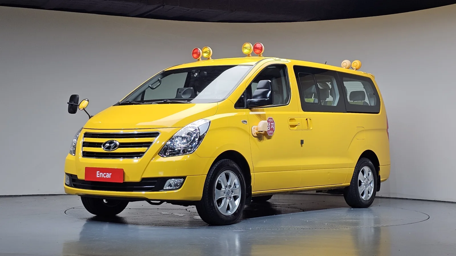 2016 Hyundai Starex