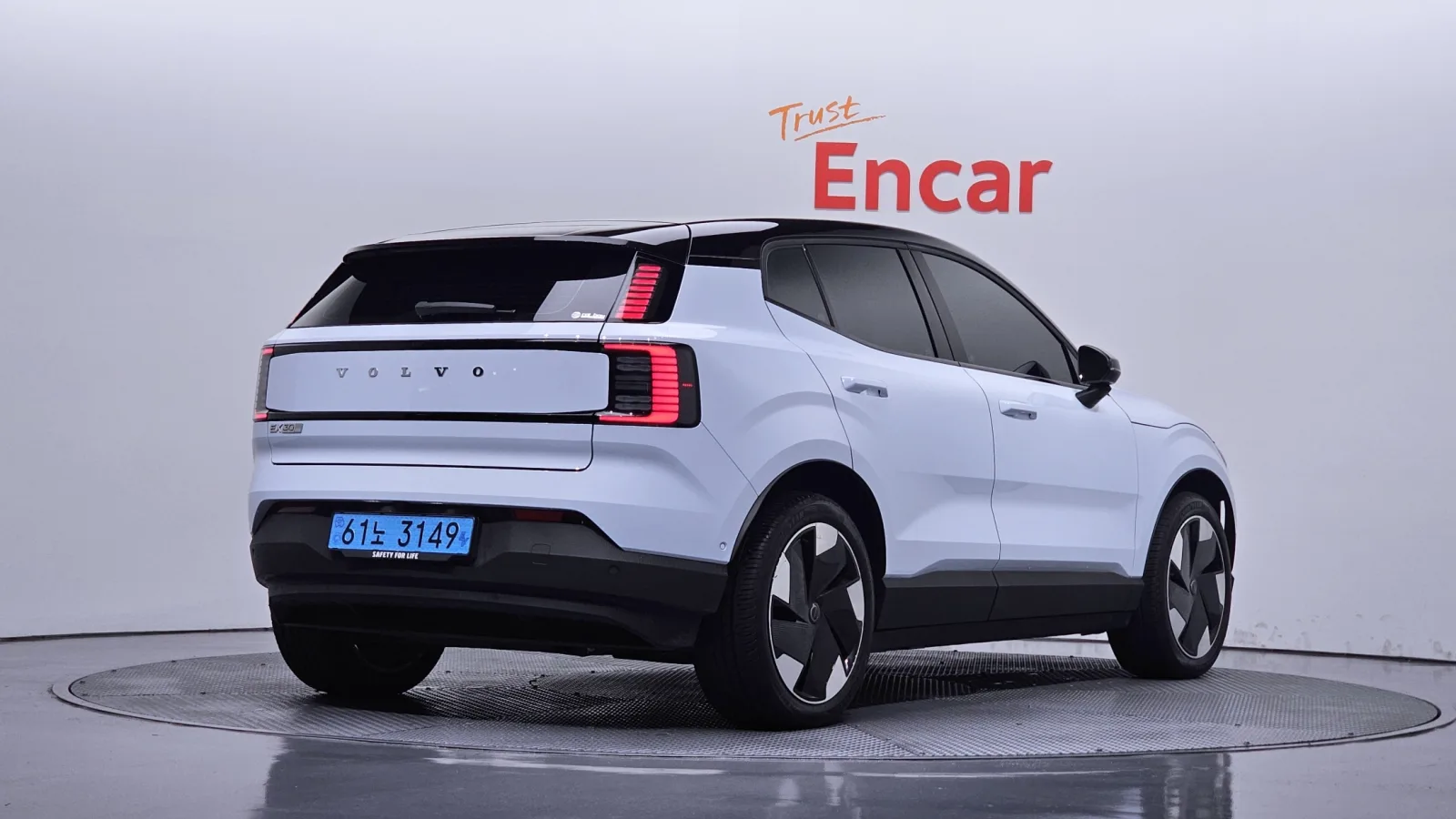 2026 Volvo EX30