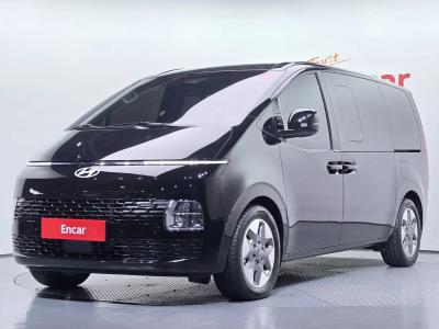 2025 Hyundai Staria