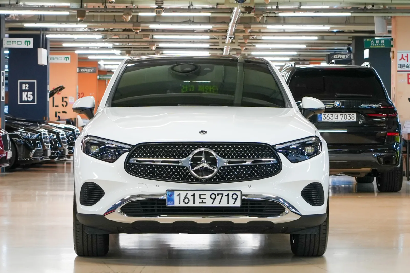 2025 Mercedes-Benz GLC-Class