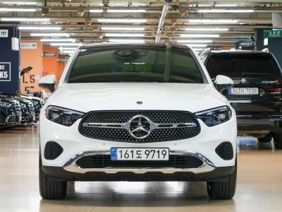 2025 Mercedes-Benz GLC-Class
