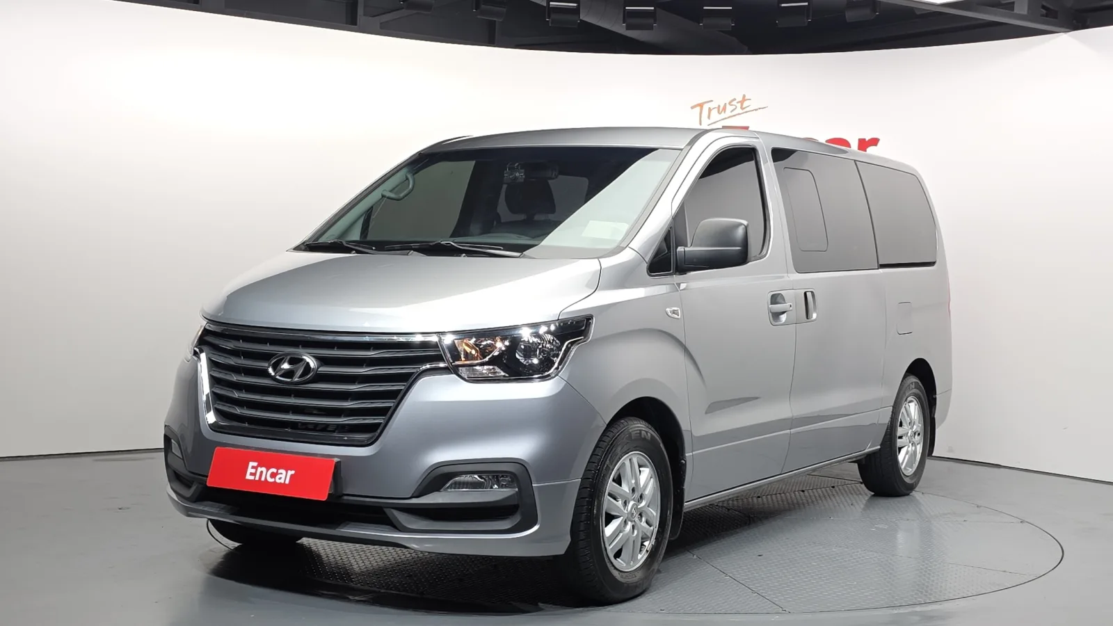 2020 Hyundai Starex