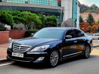 2013 Hyundai Genesis