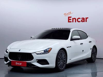 2017 Maserati Ghibli