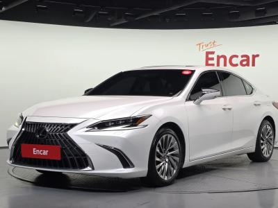 2024 Lexus ES