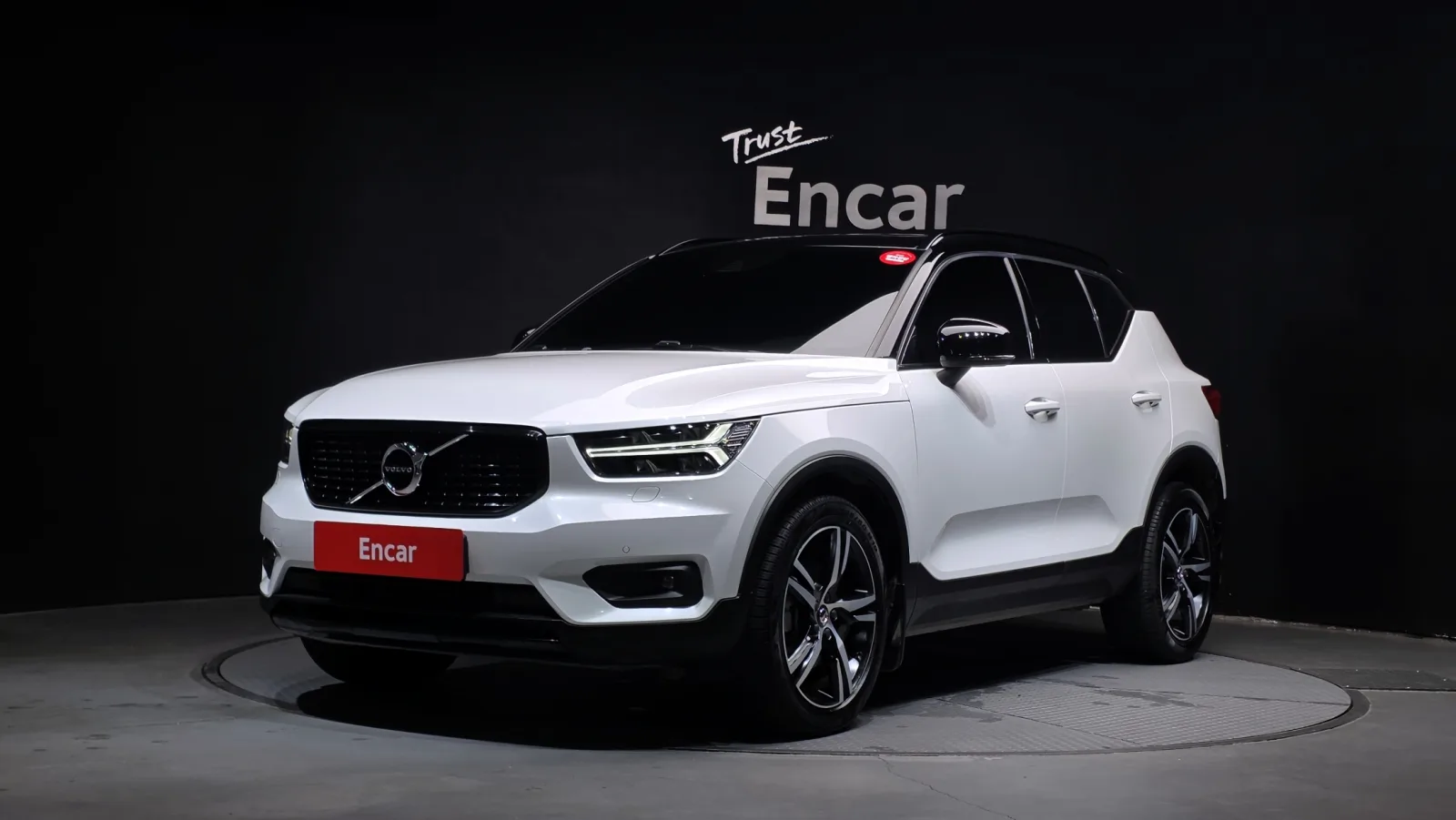 2021 Volvo XC40