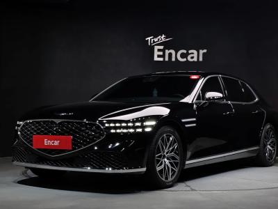 2023 Genesis G90