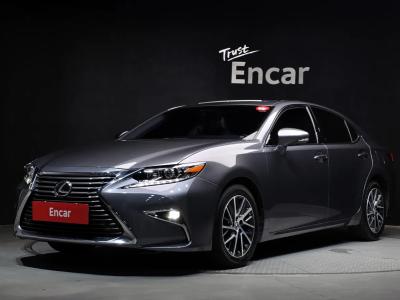 2017 Lexus ES