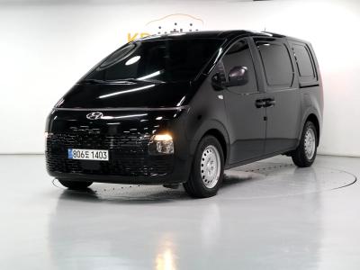 2022 Hyundai Staria