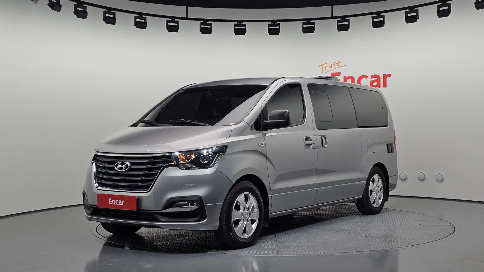 2019 Hyundai Starex