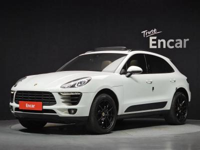 2017 Porsche Macan