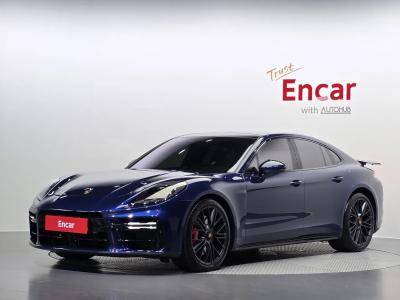 2025 Porsche Panamera