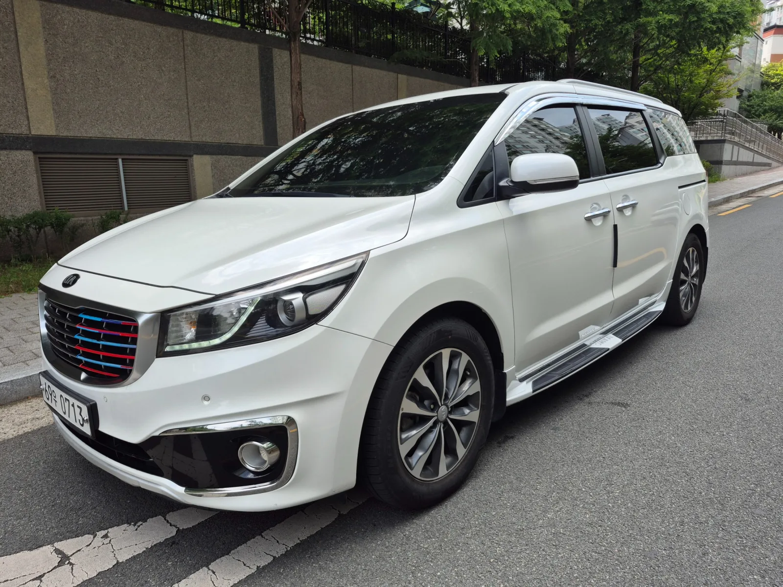 2017 Kia Carnival