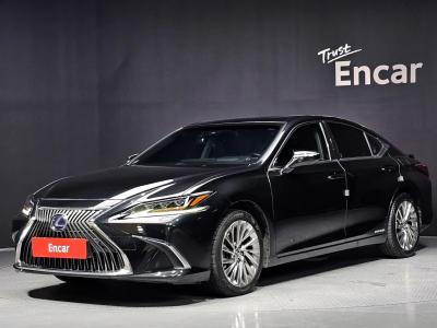 2021 Lexus ES
