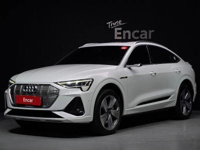 2022 Audi e-tron