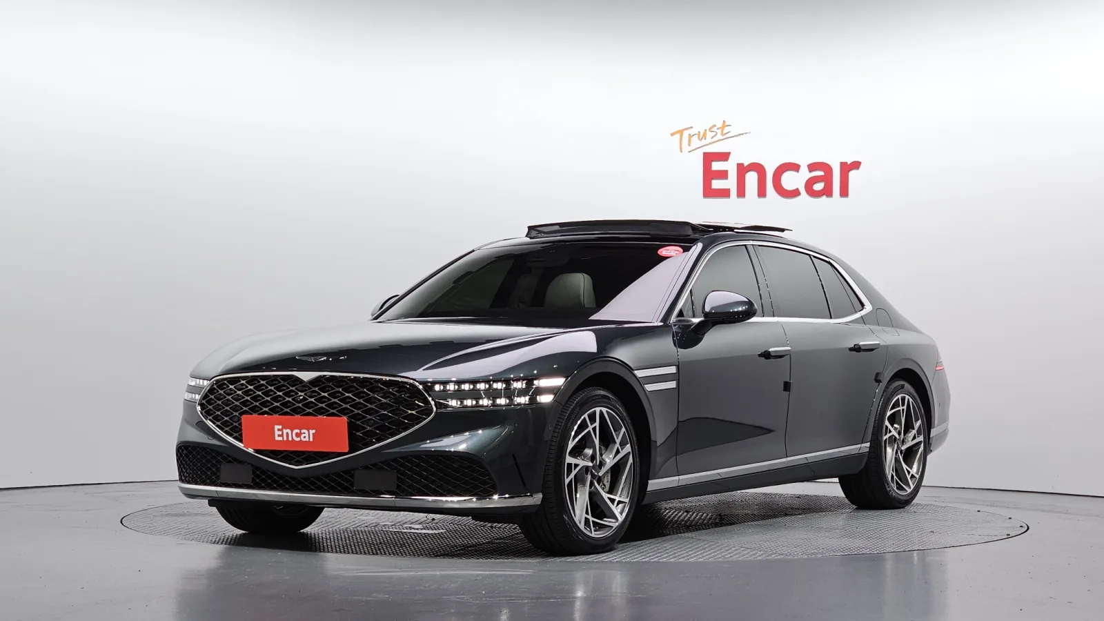2023 Genesis G90