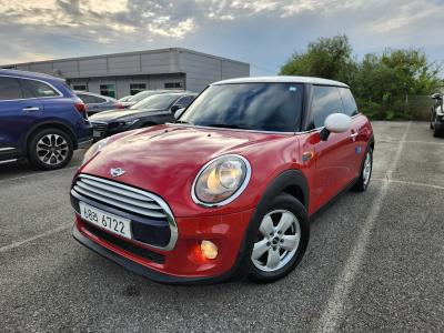 2015 MINI Cooper