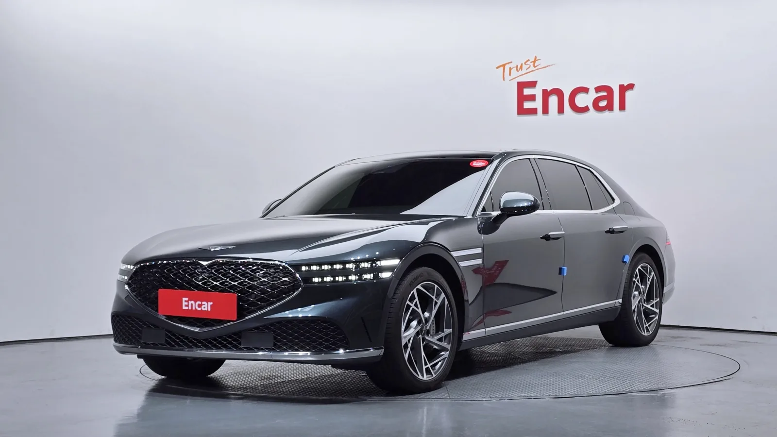 2022 Genesis G90
