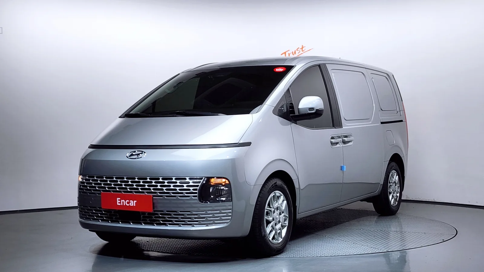 2023 Hyundai Staria