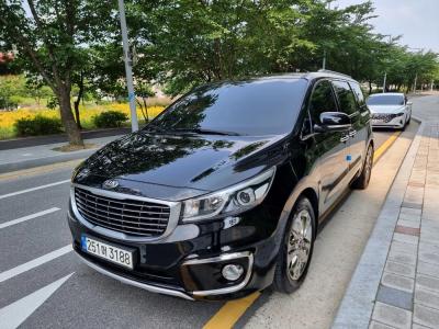 2015 Kia Carnival