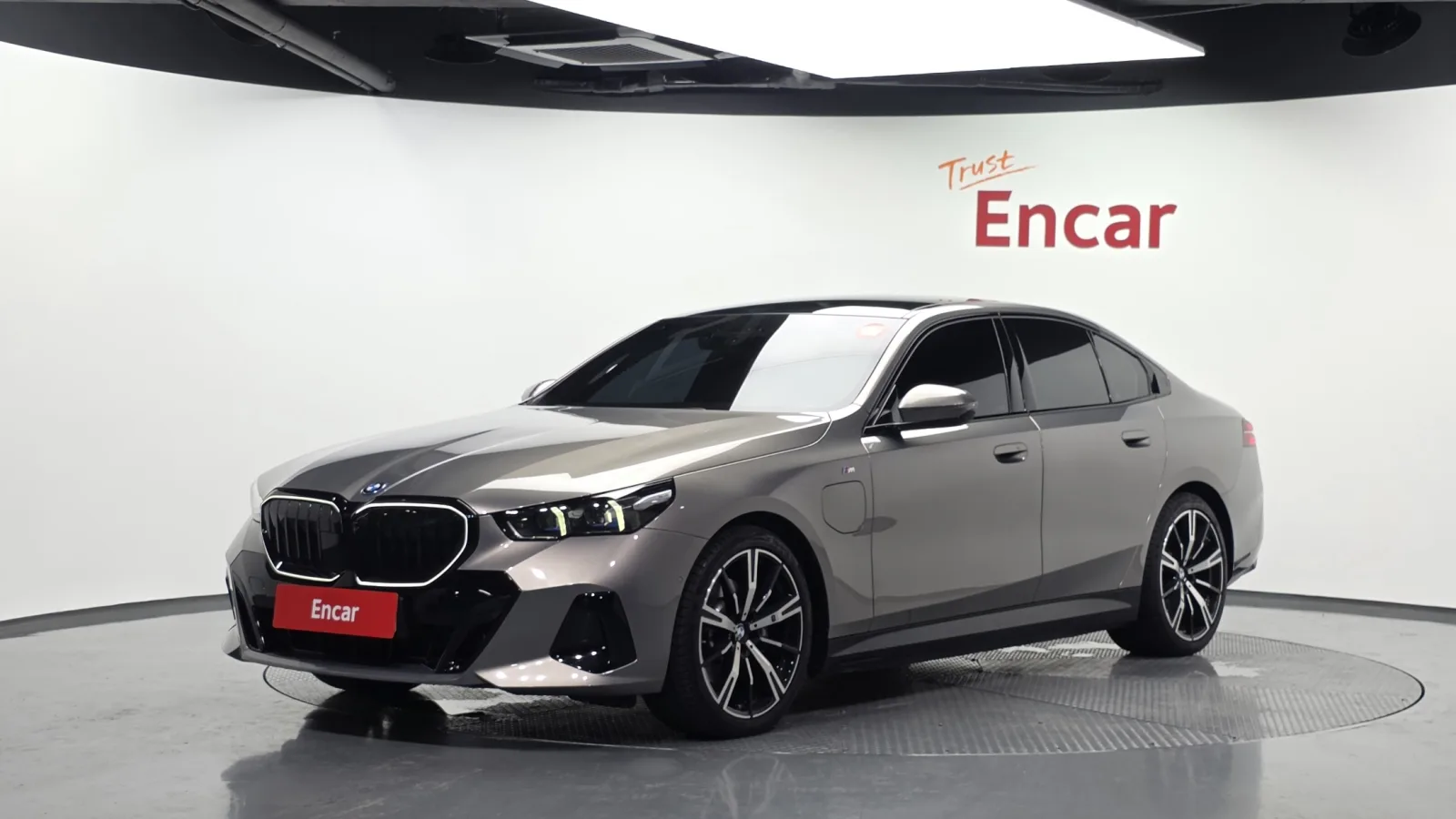 2025 BMW 5-Series