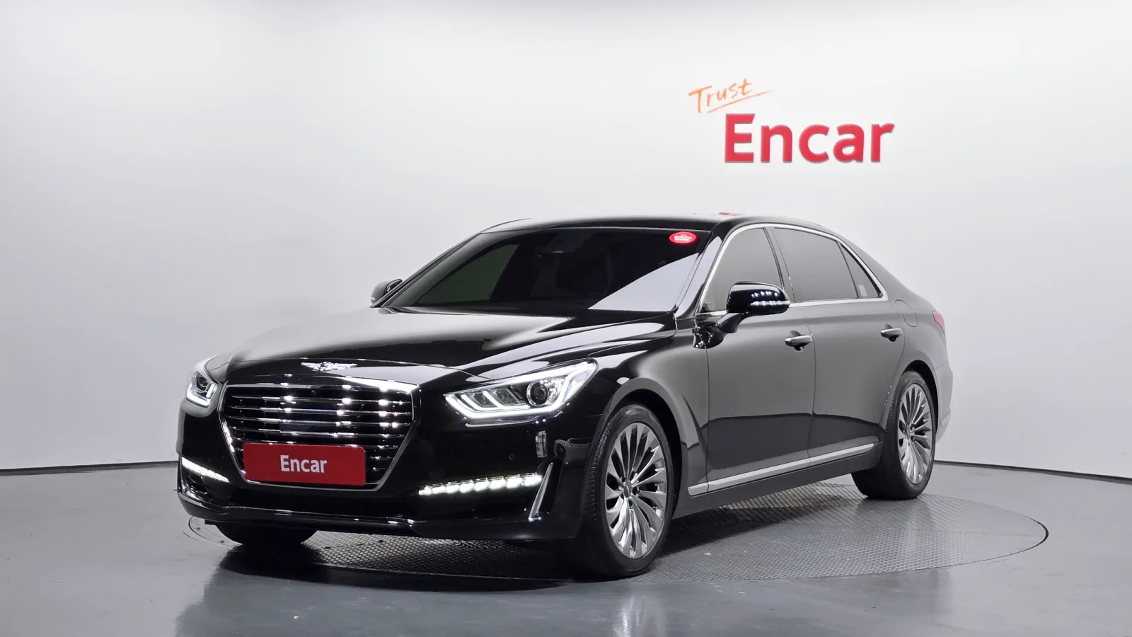 2018 Genesis EQ900