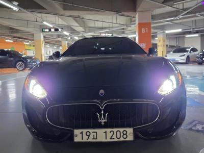2013 Maserati Gran Cabrio