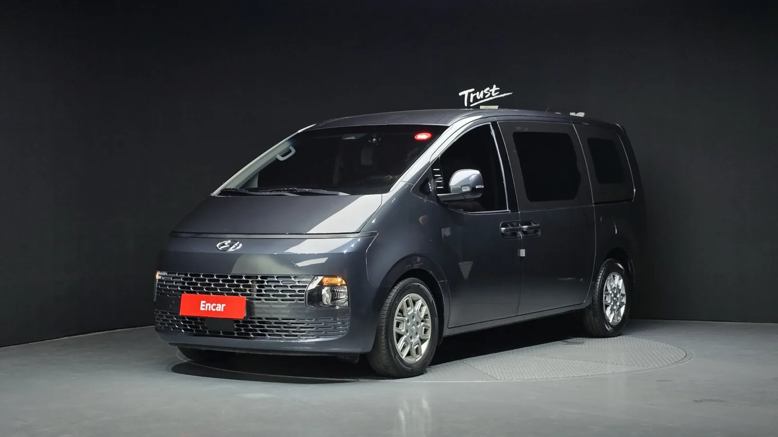 2022 Hyundai Staria