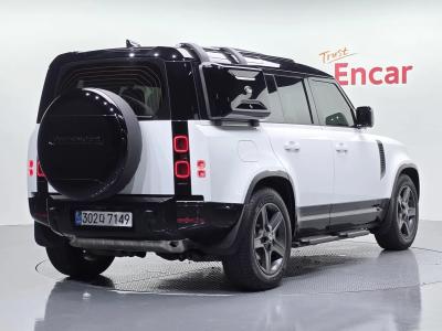 2025 Land Rover Defender
