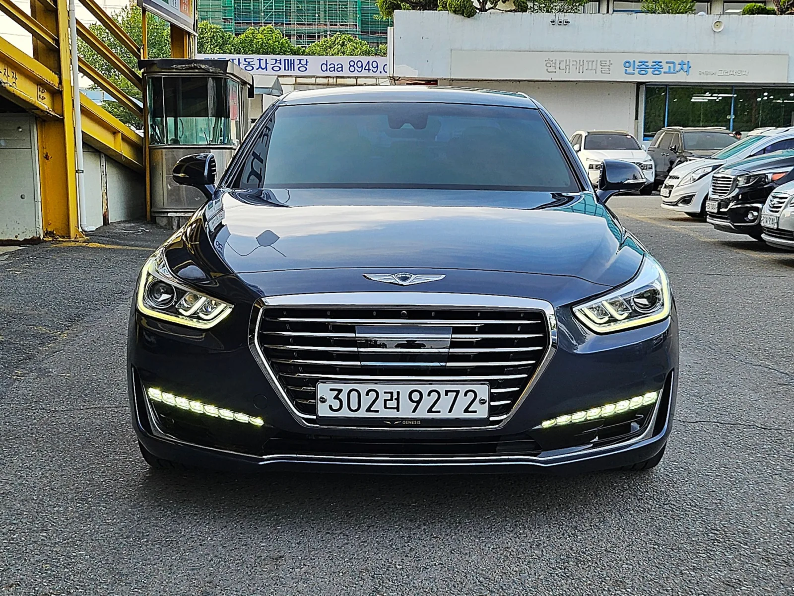 2016 Genesis EQ900