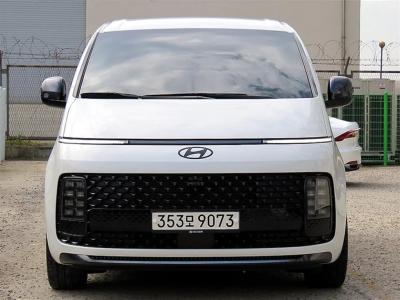 2025 Hyundai Staria