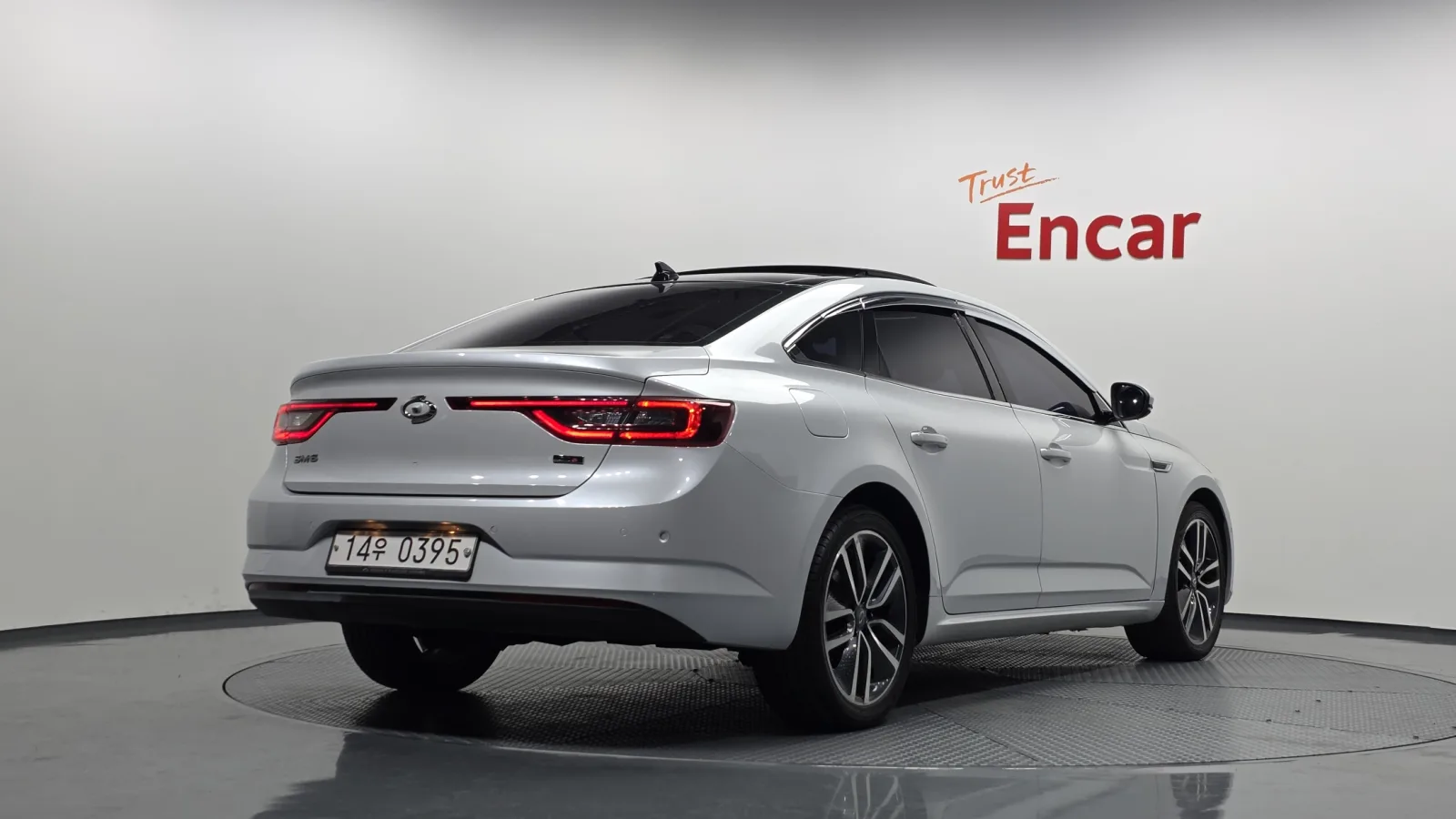 2016 Renault Korea SM6
