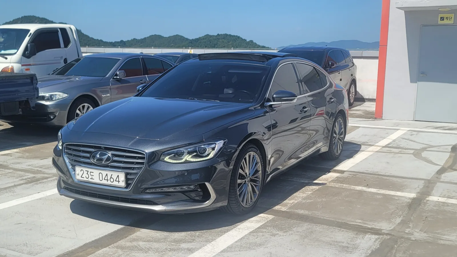 2017 Hyundai Grandeur