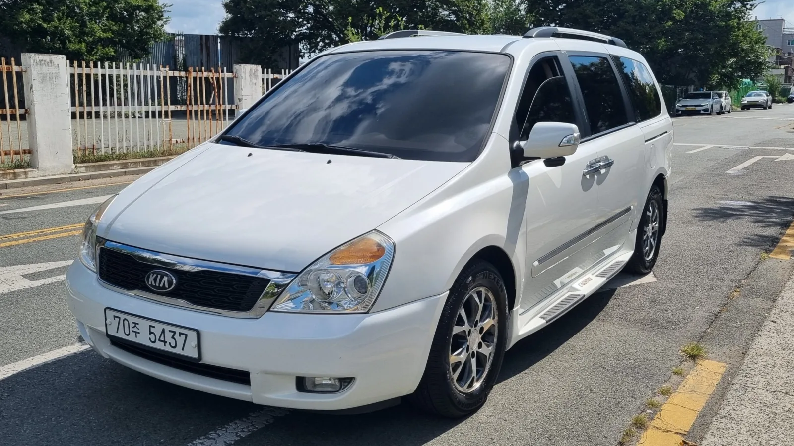 2013 Kia Carnival