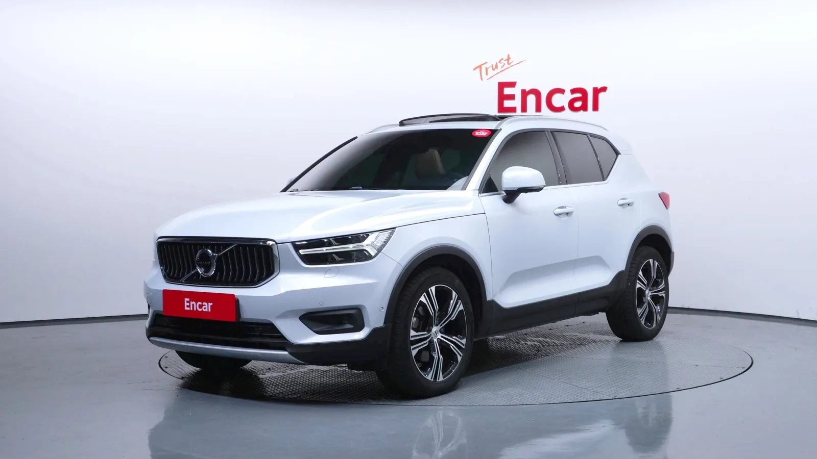 2020 Volvo XC40