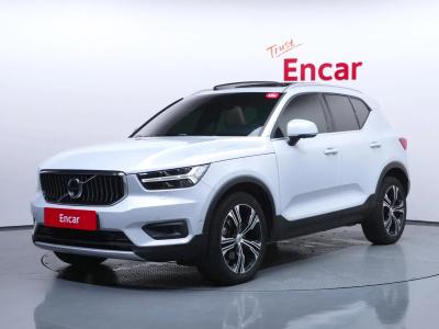 2020 Volvo XC40