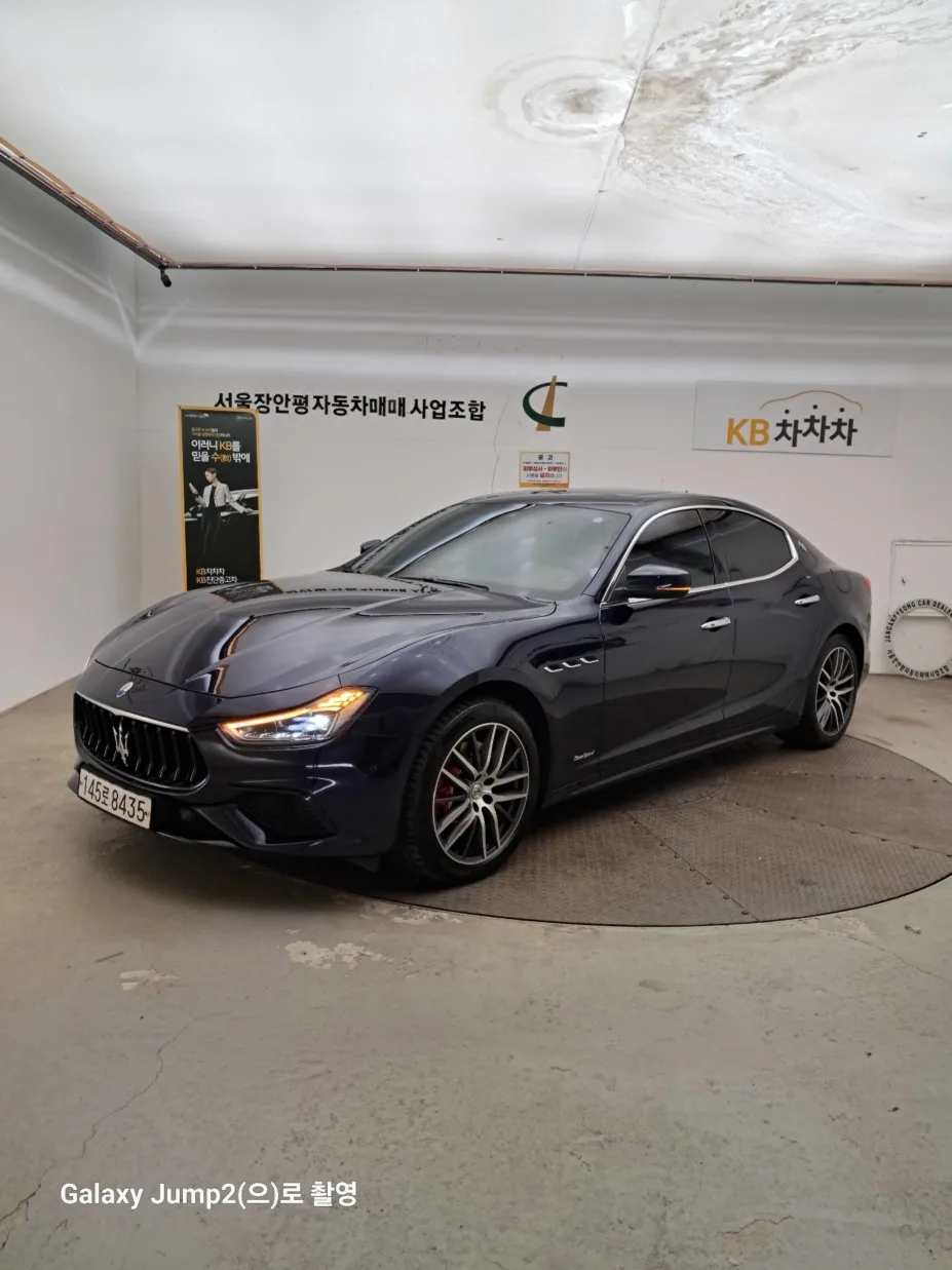 2021 Maserati Ghibli