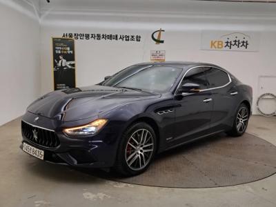 2021 Maserati Ghibli
