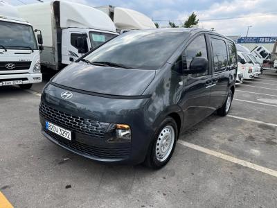 2023 Hyundai Staria