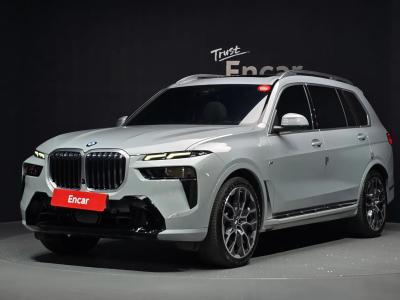 2024 BMW X7