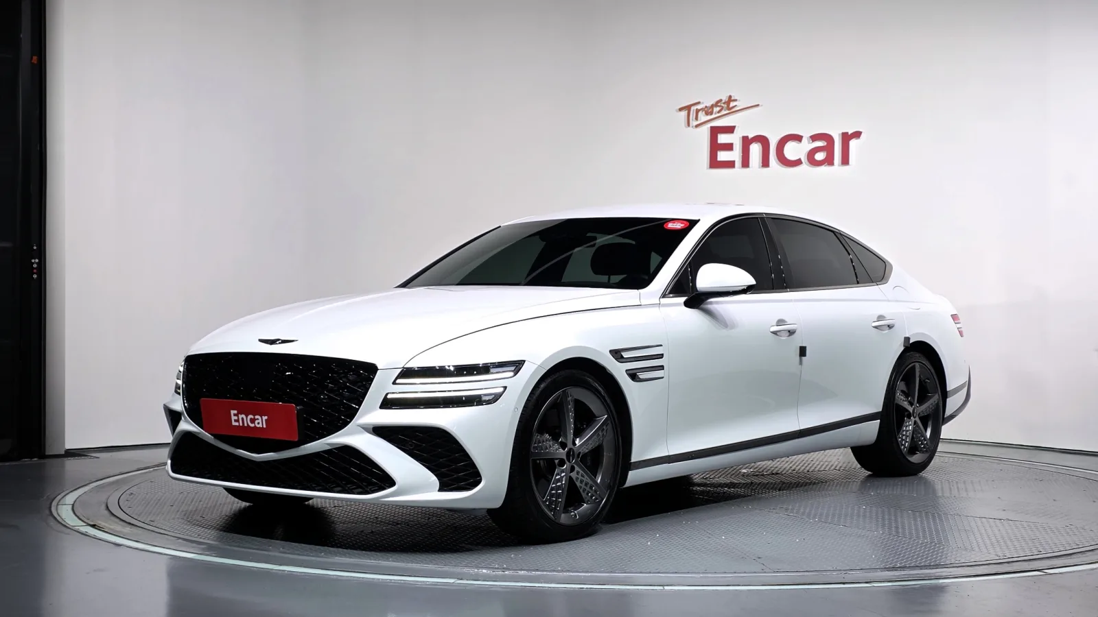 2025 Genesis G80